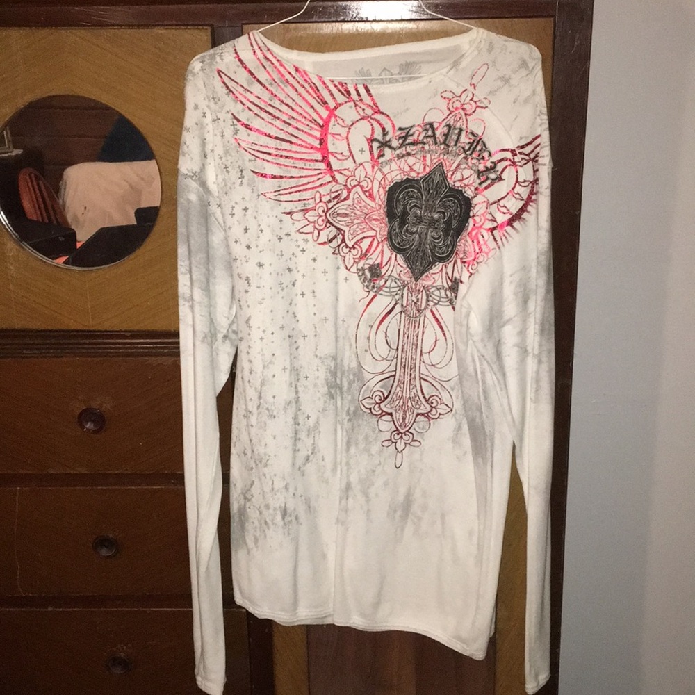 White long sleeve fleece shirt